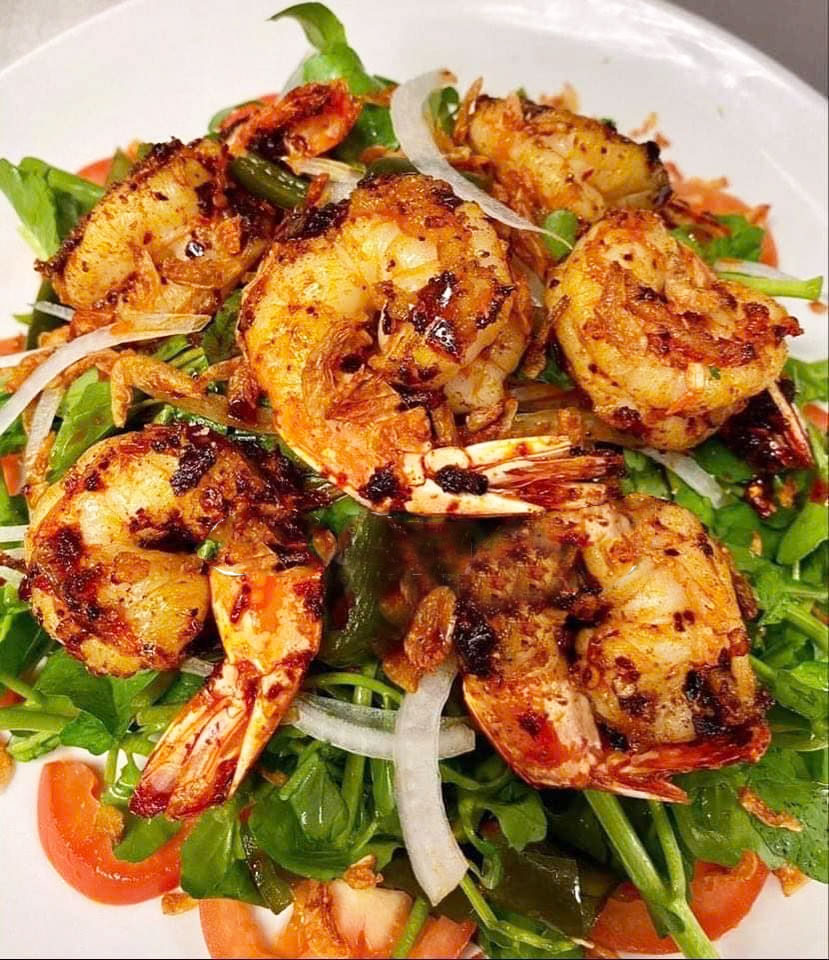Spicy Sate Watercress Salad with jumbo shrimp